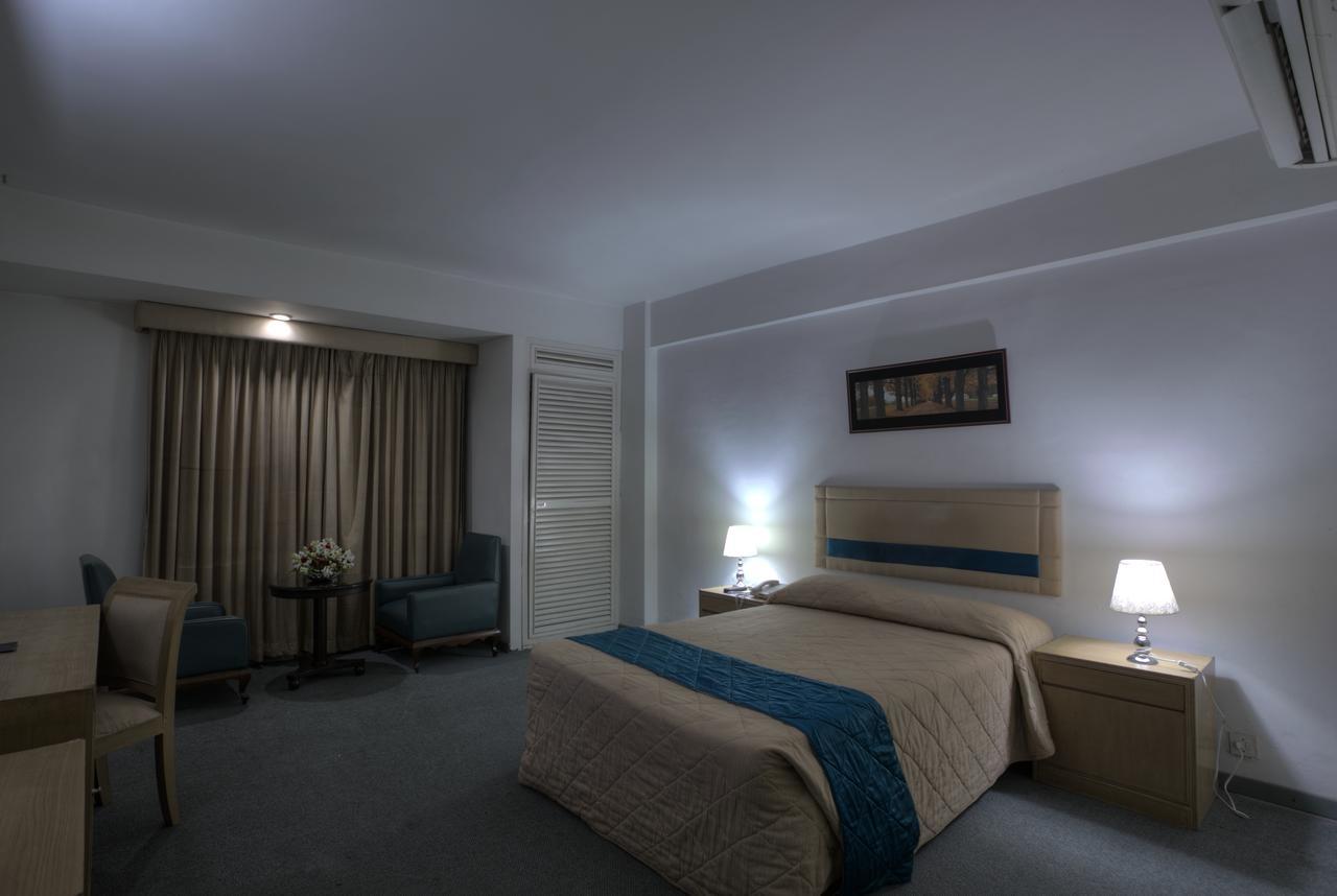 Hotel Purbani International Ltd. Дакка Екстер'єр фото