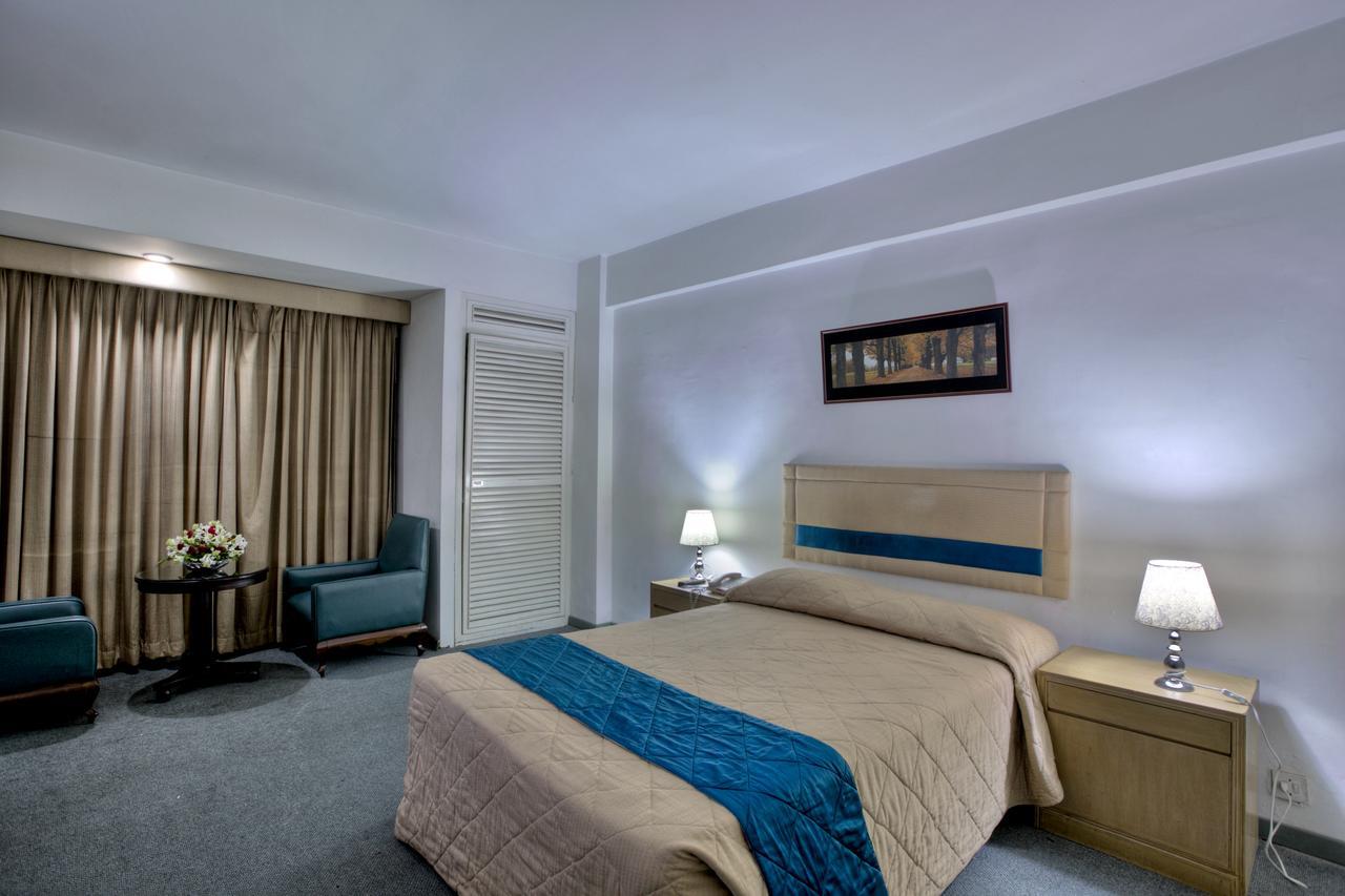Hotel Purbani International Ltd. Дакка Екстер'єр фото