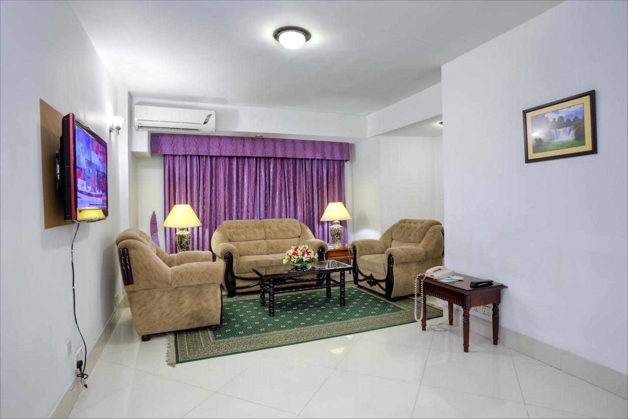 Hotel Purbani International Ltd. Дакка Екстер'єр фото