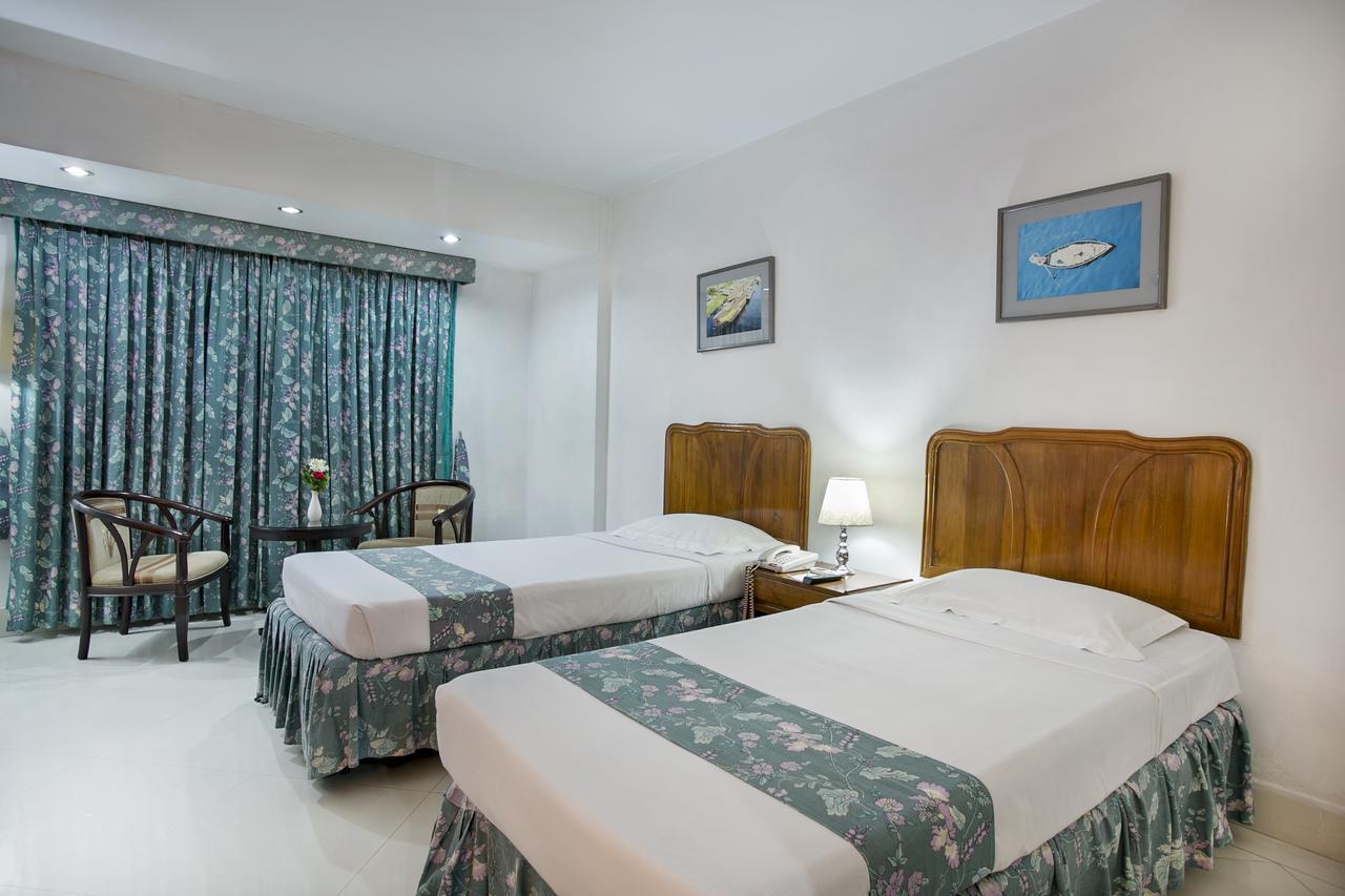 Hotel Purbani International Ltd. Дакка Екстер'єр фото