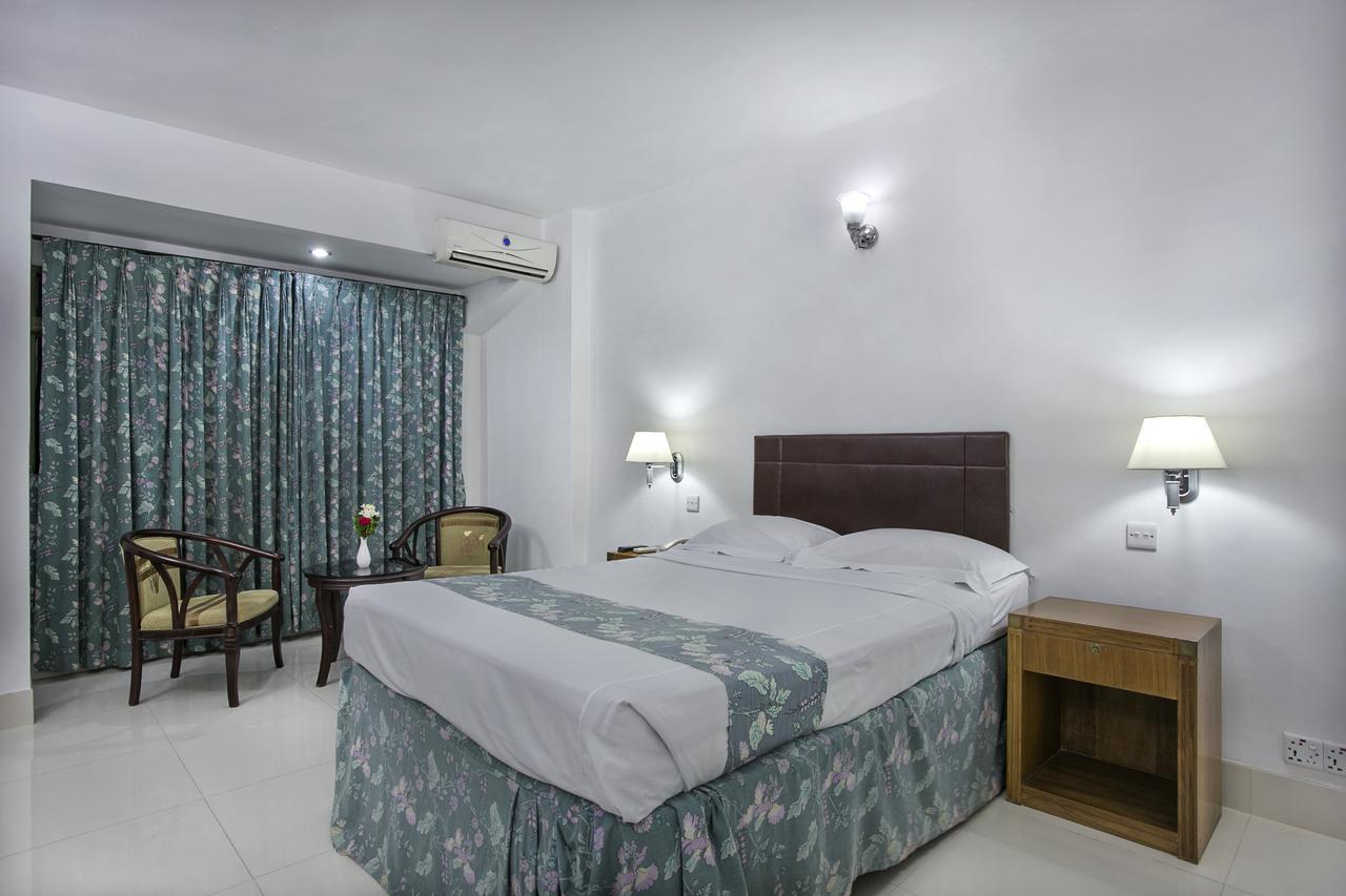 Hotel Purbani International Ltd. Дакка Екстер'єр фото